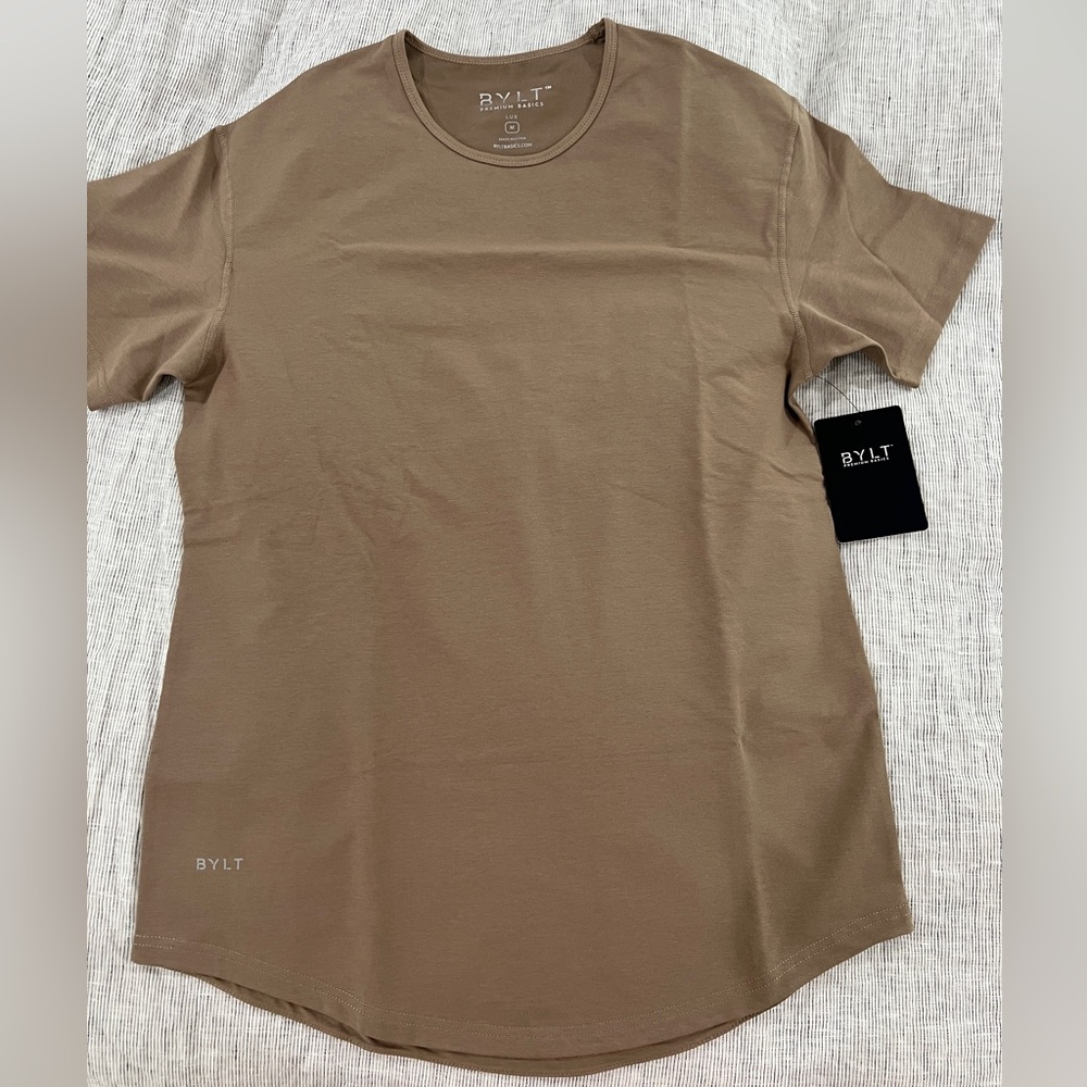 Bylt Basics Men’s Medium Luxe TShirt Brand New W Tag
